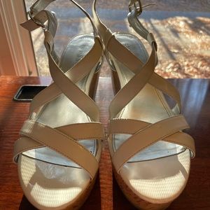 Guess wedge Heels